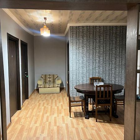Nano Guest House Tbilisi ภายนอก รูปภาพ