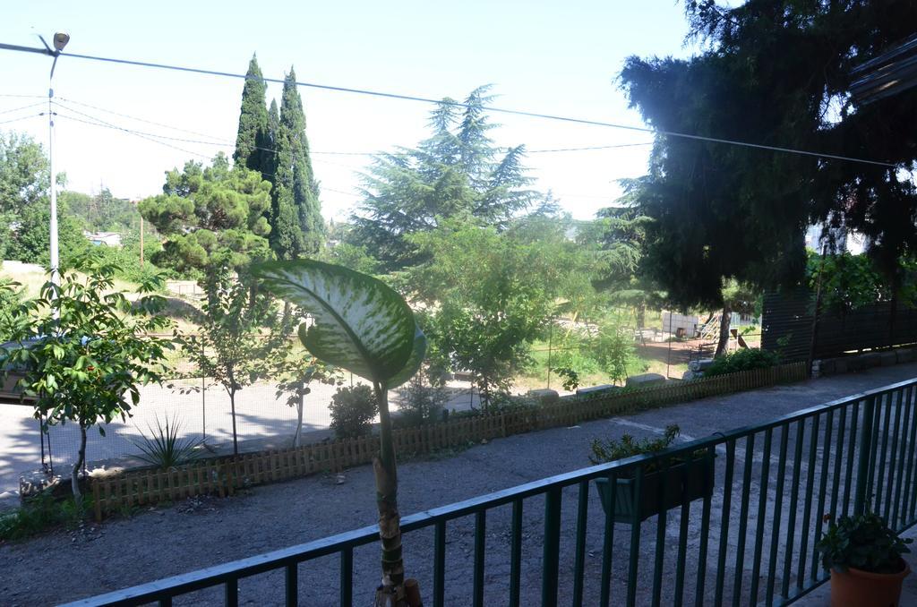 Nano Guest House Tbilisi ภายนอก รูปภาพ